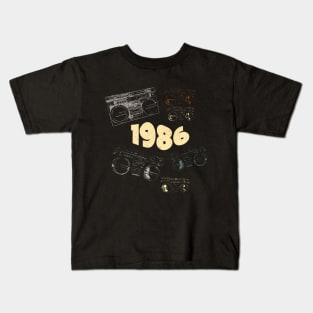 1986 on retro music, grunge radio Kids T-Shirt